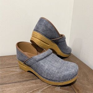DANSKO Denim Fabric Nursing Clogs Size 40 US Size 9.5-10 healthcare